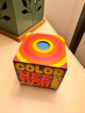 Color changing Needoh in blue